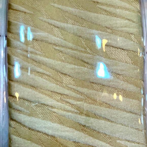 NIP Donna Karan Home "GOLD DUST COLLECTION" King Pillow Sham - Picture 7 of 7